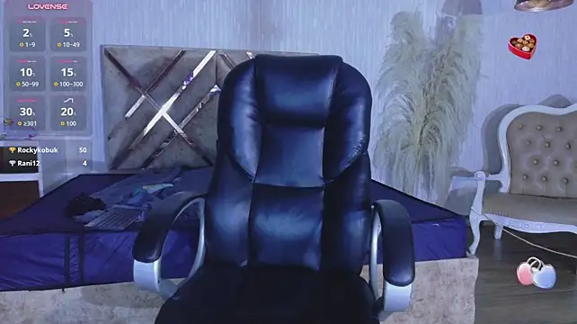 moon2_1_ Live XXX-Chat