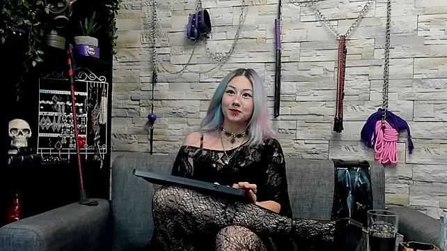 Czat XXX na żywo – Miss_Kaz