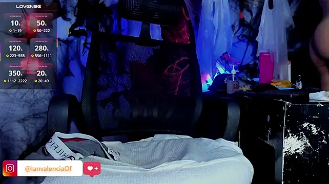 IanValencia_ Chat XXX in diretta