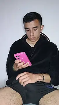 Thick_Cock 现场XXX聊天