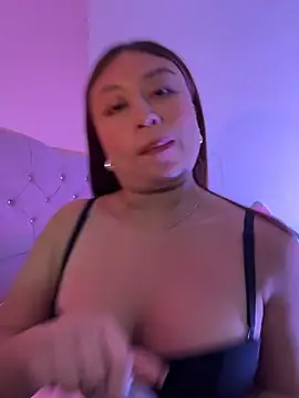 mis_Hanna1 Chat XXX in diretta