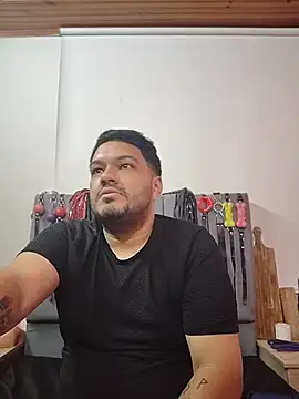 Chat XXX ao vivo de Alejandro_bdsm