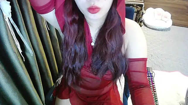 yalachiln Live XXX chat