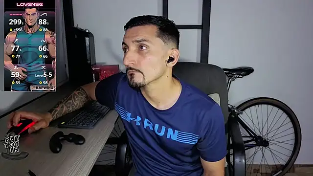 Živý XXX chat Marck_Muscle
