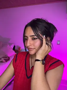 Chatroom XXX en direct de NandaVixen