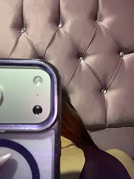 Živý XXX chat ALLY_ROSE_EC