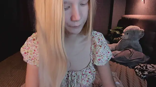 Asya_Almost Live XXX-Chat