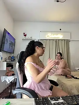 Chat XXX en directo de Shurabig