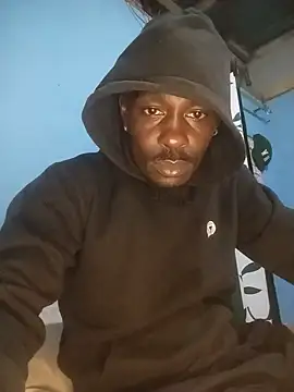 King_Blacks: διαδικτυακό σόου στην κάμερα