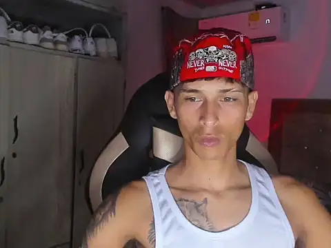 SRcarlos01n Live XXX chat