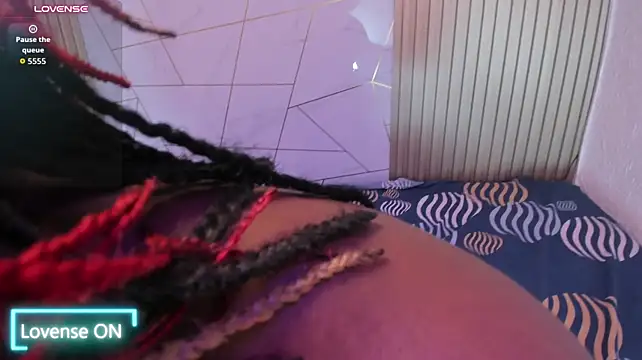 Nanami69xのライブXXXチャット