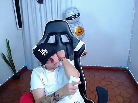 Živý XXX chat 420Liam