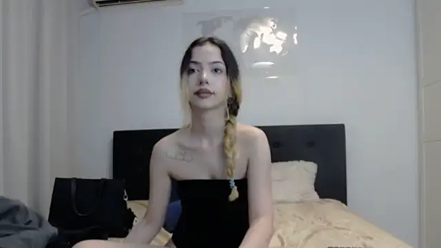 IvyGlowX Chat XXX live