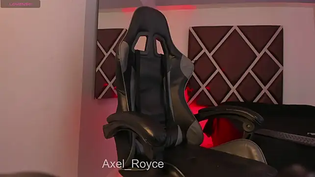 Axel_Royce: онлайн-секс-чат