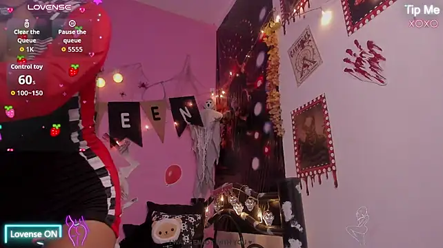 Stefany_Patel01 Adlı Modelin Canlı XXX Sohbeti