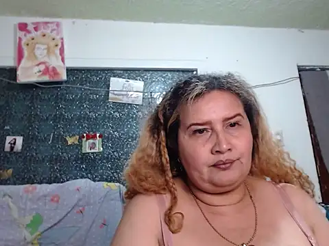 Živý XXX chat Perla1981--