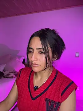NandaVixen Chat XXX in diretta