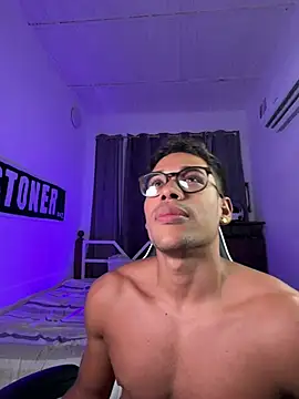 Chatroom XXX en direct de Jackson_stone