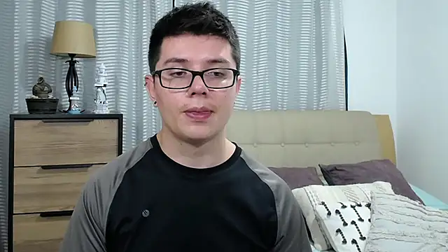 Chat +18 de BlackFoXXX69 ao vivo