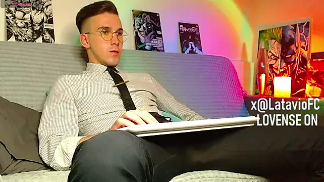 Živý XXX chat Midnighter_