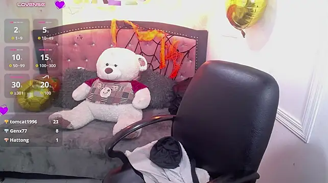 Онлайн чат XXX kaely_