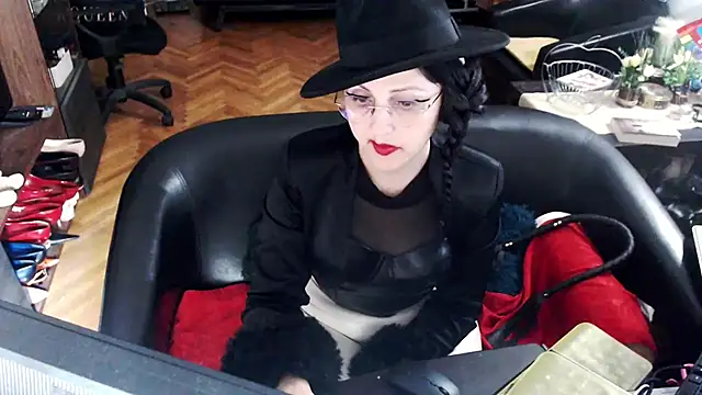XXX chat uživo modela Imperatriza