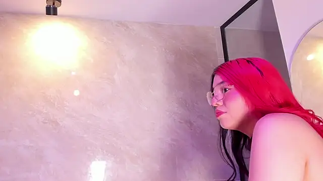 צ'אט XXX בשידור חי של EmmaSwift_