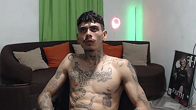 alpha_zom 라이브 XXX 채팅