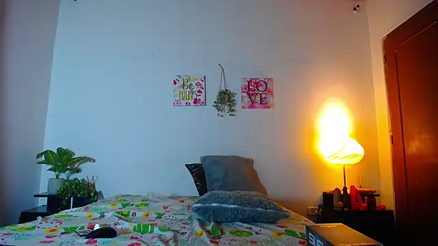 CamileRousse Chat XXX in diretta
