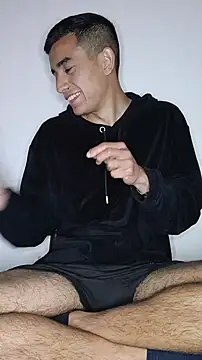 Thick_Cock Adlı Modelin Canlı XXX Sohbeti