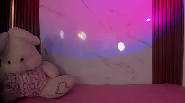 Czat XXX na żywo – Ariana_Coax