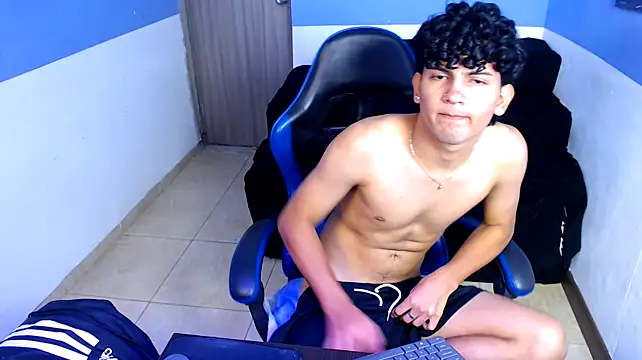 Chatroom XXX en direct de sthellar_gp