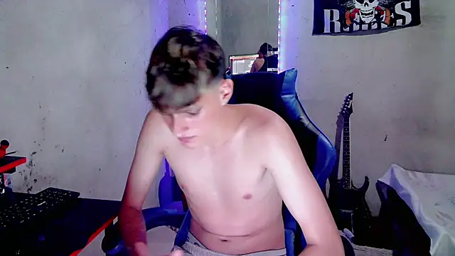 צ'אט XXX בשידור חי של Jason_Toddhot