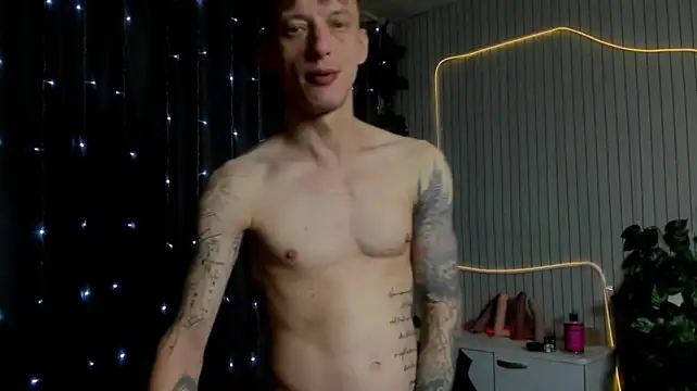James2Inked live XXX chat
