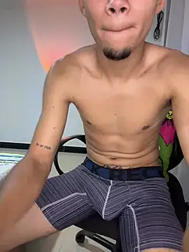 Chat +18 de Anderrr01 ao vivo