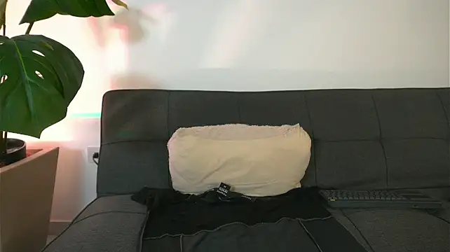 chrizmacgregor's Live XXX Chat
