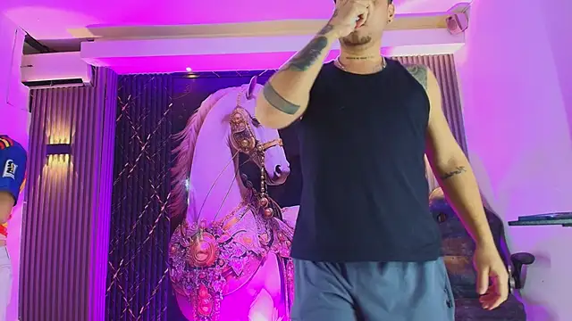 The_Boy_King_ Live XXX-chat