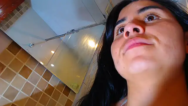 Czat XXX na żywo – danna-_roouss