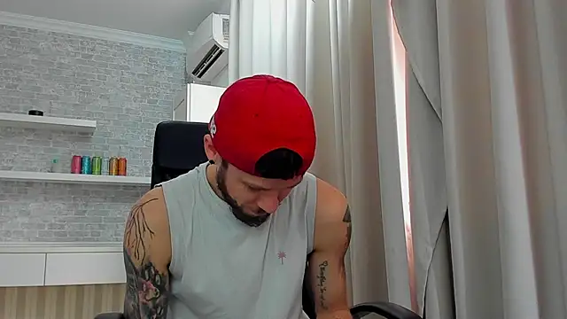 JonahShaw Chat XXX live