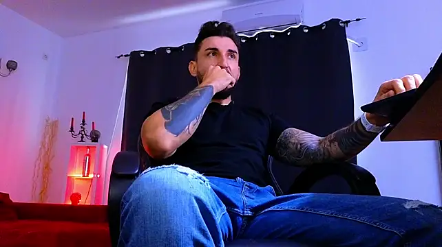 Chat XXX en directo de MightyAaron66