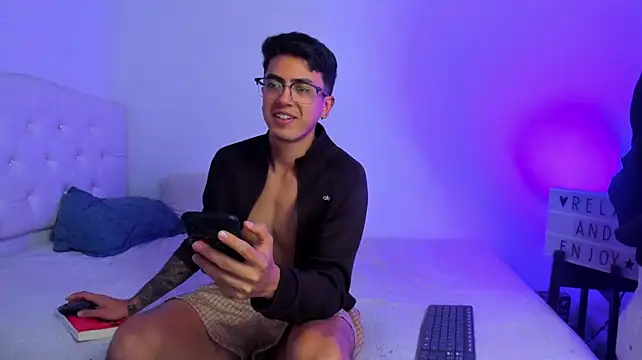 Caramelo_Bryan – Live XXX-chat