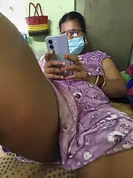 Tamilselviroja-'s Live XXX Chat