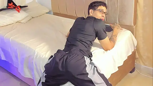 Mheysam_Youngerx webcam show