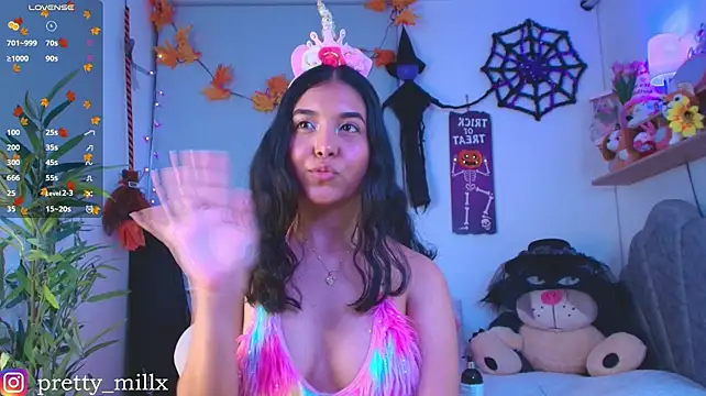 Chat +18 de pretty_millx ao vivo