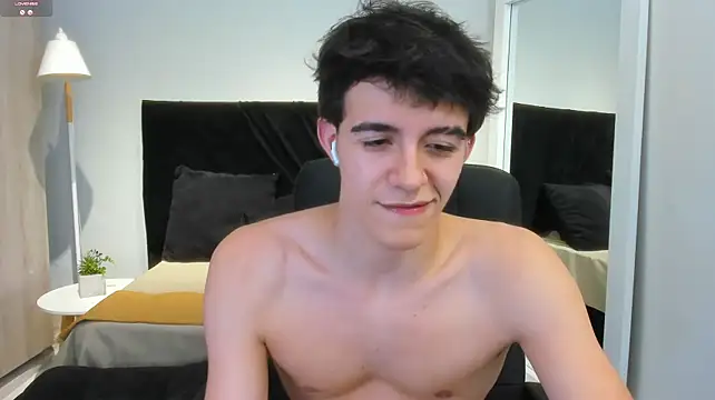 Austinbolt's Live XXX Chat