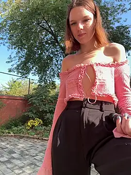 CherryBombs- Live XXX Chat