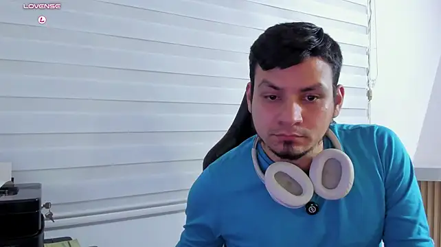 Chat +18 de Rick_Adams ao vivo