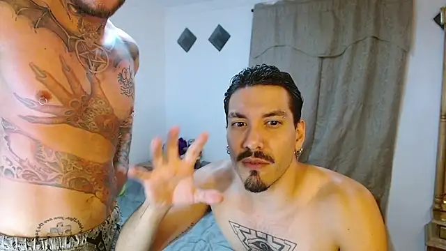InkednBaked 라이브 XXX 채팅