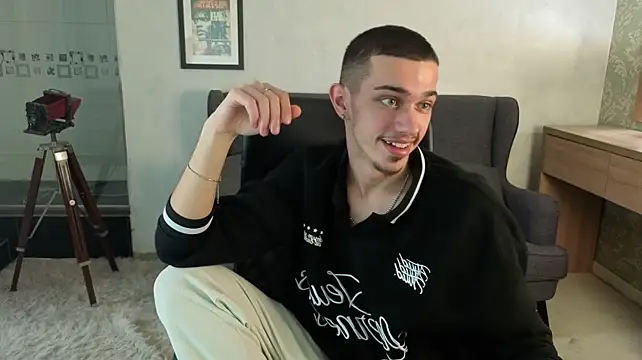 Chat +18 de KaydenDrew ao vivo