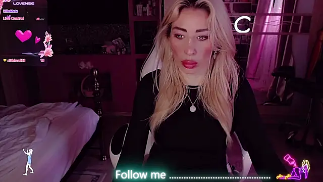 AnnieGOld_'s Live XXX Chat